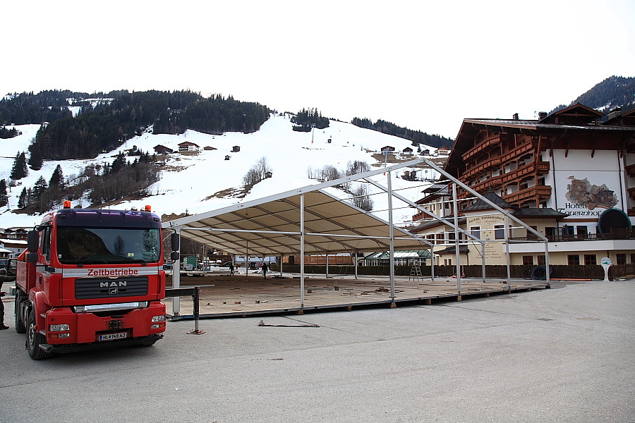 Zeltaufbau 2