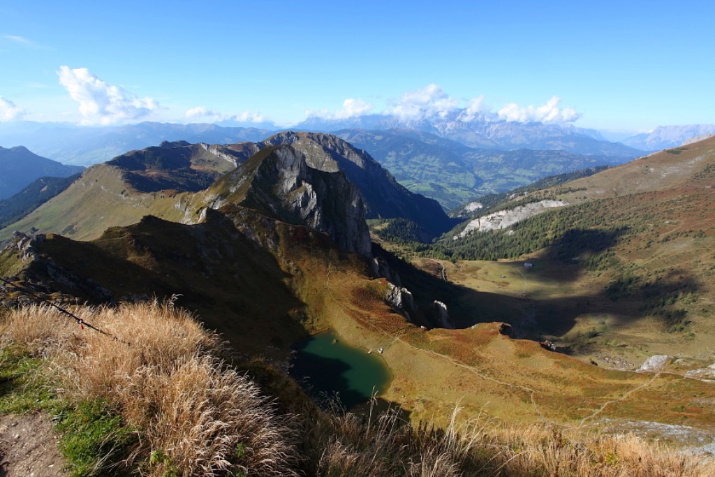 Blick vom Schuhflicker Richtung Paarseen, Schuhlfickersee und Schernbergalm