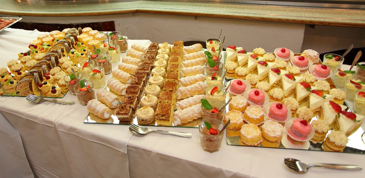 Schamnkerlbuffet beim Hüttenabend auf der Laireiteralm