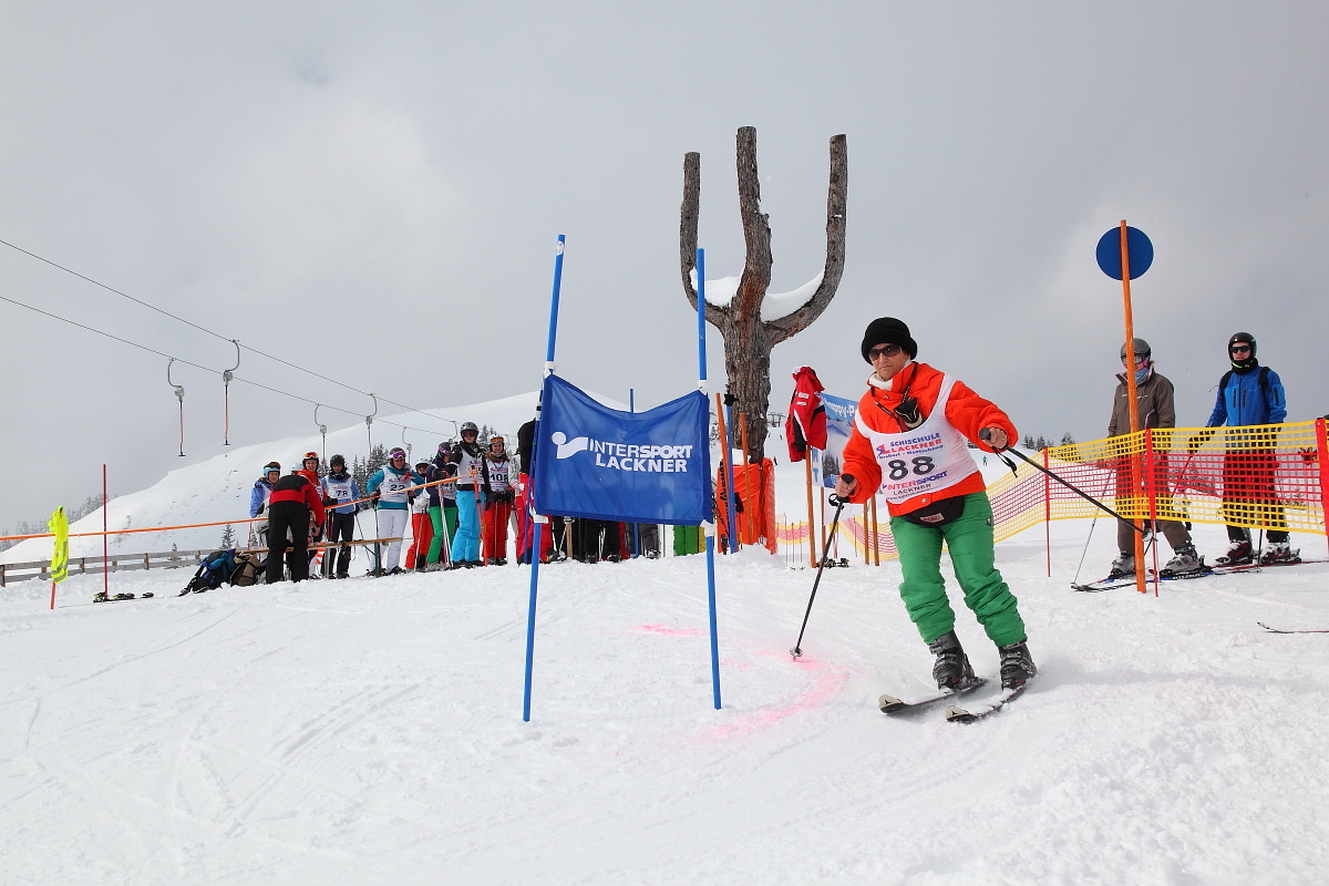 Happy Power Lady Race