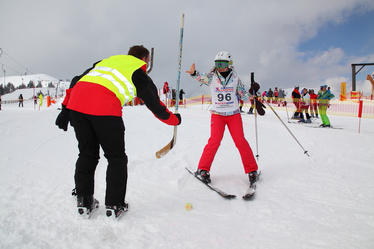 Auch Eishockey war für das Happy Power Lady Race notwendig