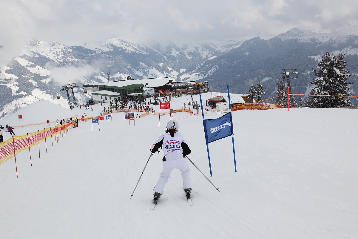 Happy Power Lady Race