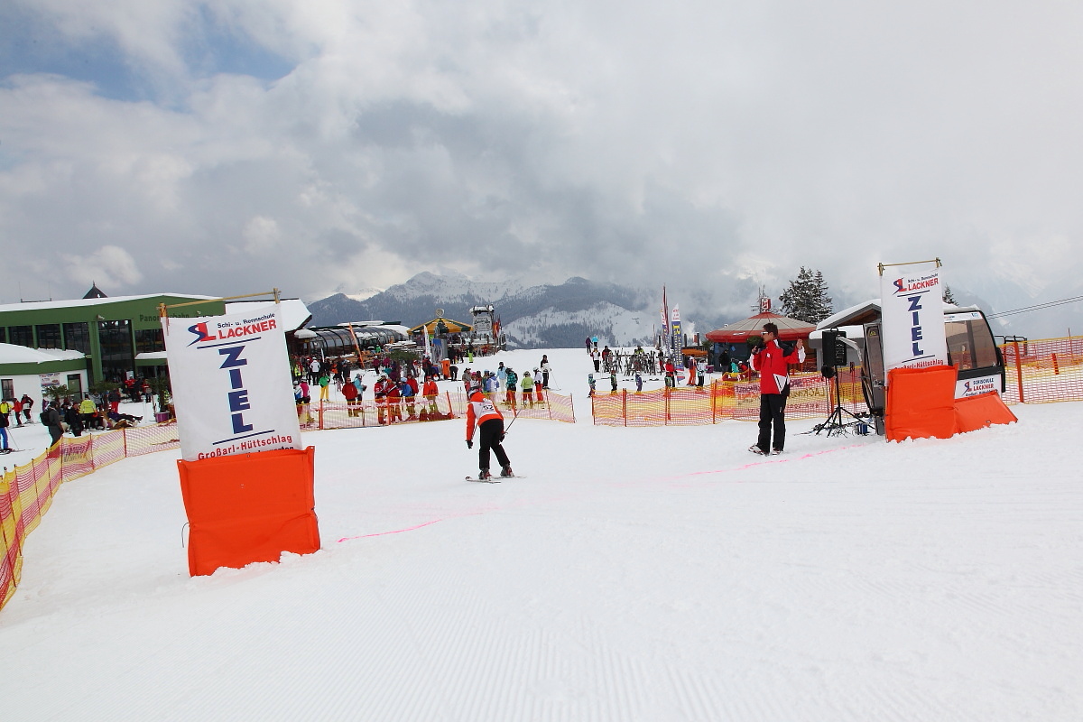 Happy Power Lady Race