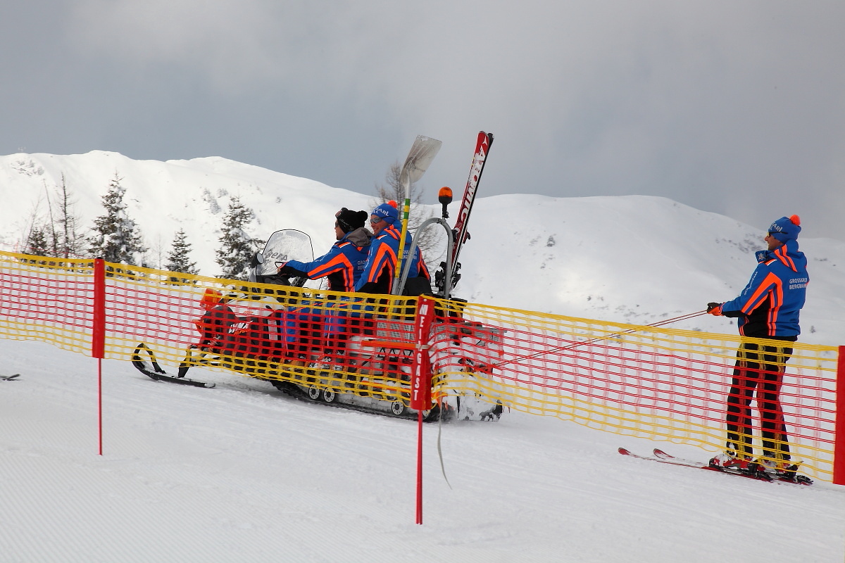 Auch die Liftler schauen sich das Happy Power Lady Race an
