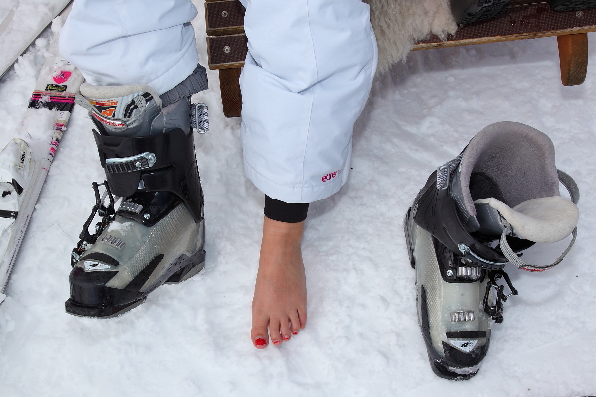 Ui. Da hat schon wer ganz rote Zehen...