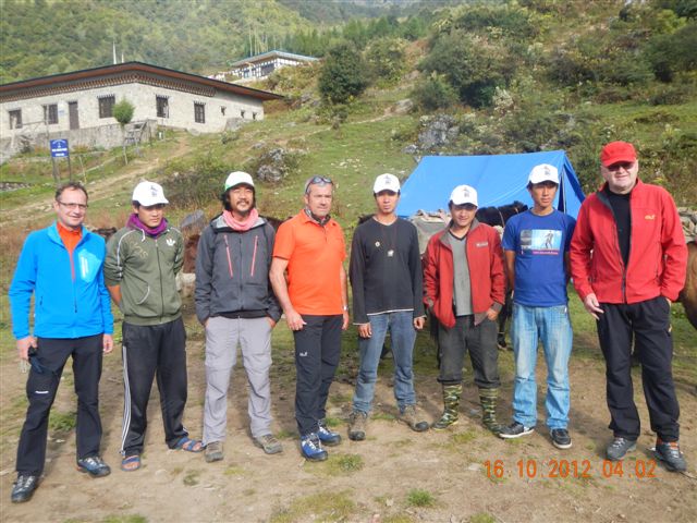 Großarltaler Delegation in Bhutan - Rupert Hettegger (li), Reinhold Neudegger (mi), Alois Hettegger (re)