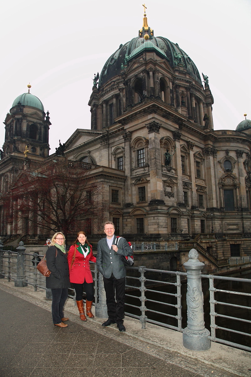 Vor dem Berliner Dom