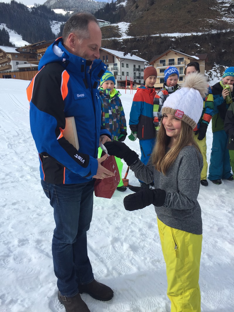 Klassensprecherin Anna im Dankeseinsatz