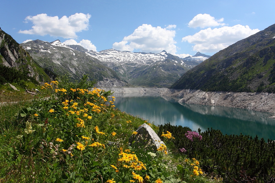 Trotz der kargen Landschaft gibt es immer wieder tolle Ausblicke
