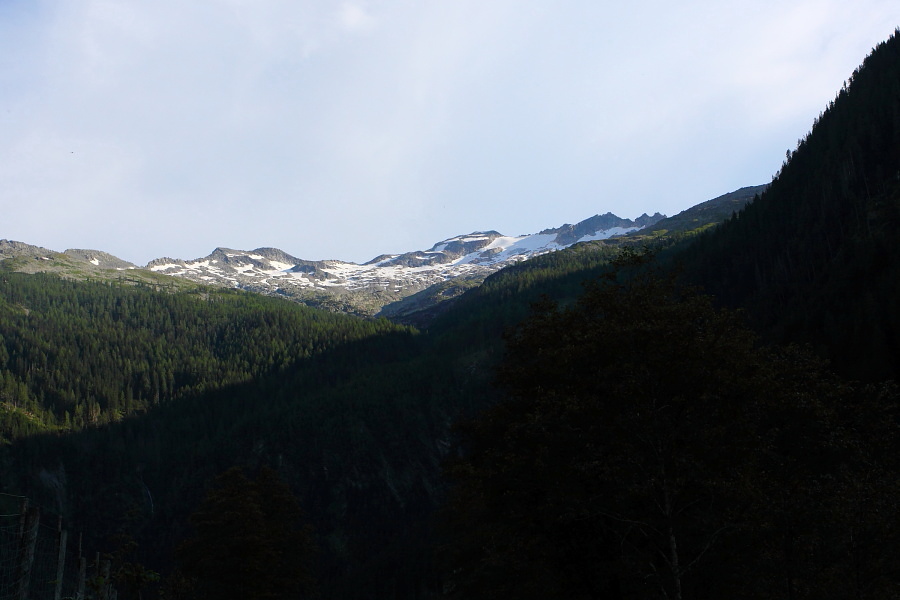 Dankbar und zufrieden schweift der Blick nochmals zurück zum höchsten Punkt der Tour, den Keeskogel.