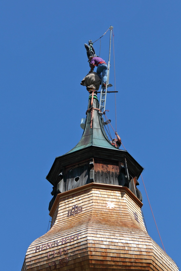 ... und sorgsam festgemacht