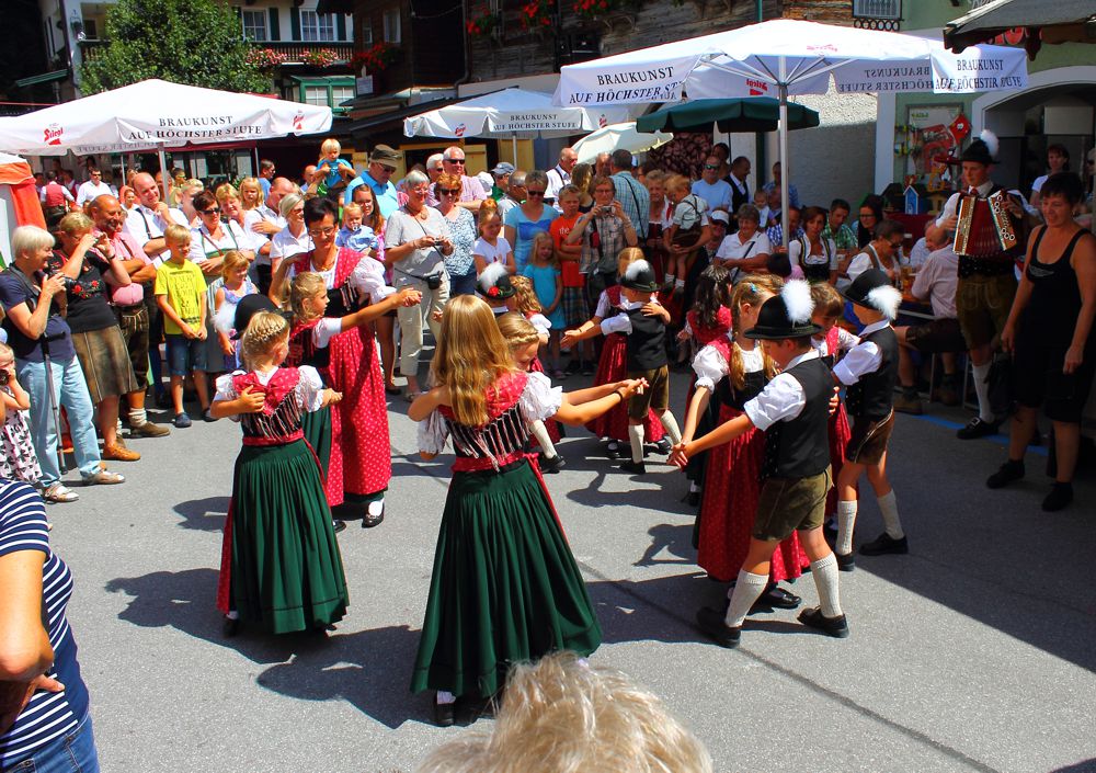 Kindertrachtentanzgruppe