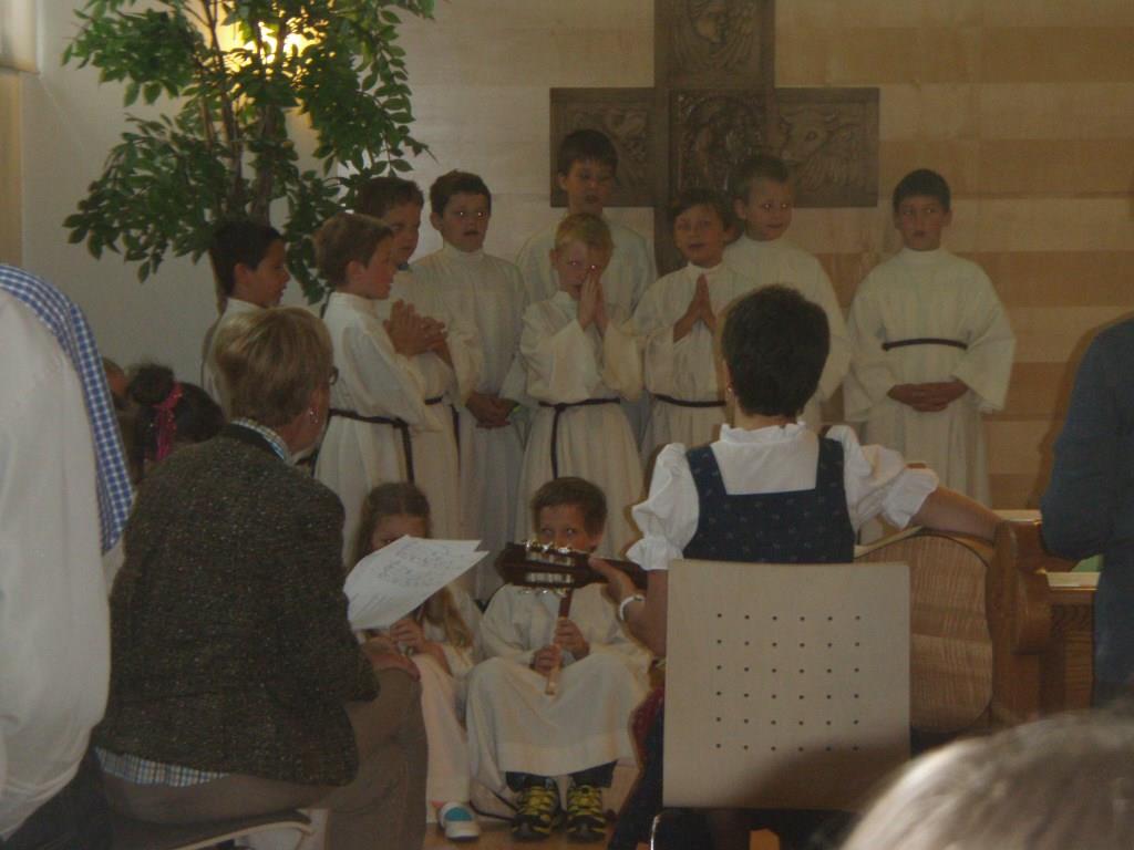 Besonders freut die Altersheimbewohner die jährliche Erstkommunion