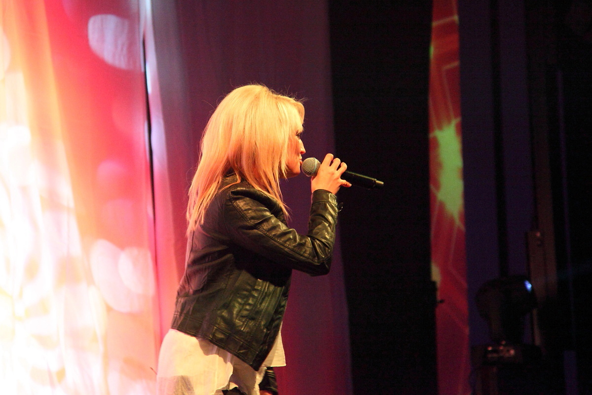 Julia Buchner bei der Sumpfkröten-Party