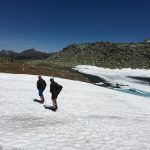 Rechts Pfringersee - hier auf über 2.200 m Seehöhe liegen noch Reste von Schnee