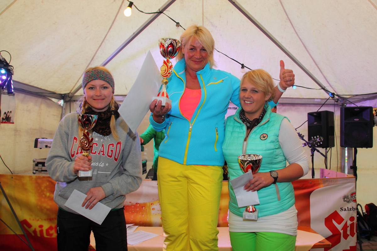 Siegerinnen Gruppe "blond" 1. Christine Römersberger (Gesamtsiegerin), 2. Julia Römersberger, 3. Tina Gottstein