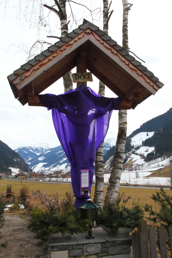 Aktion "Verhüllen-enthüllen-entdecken"