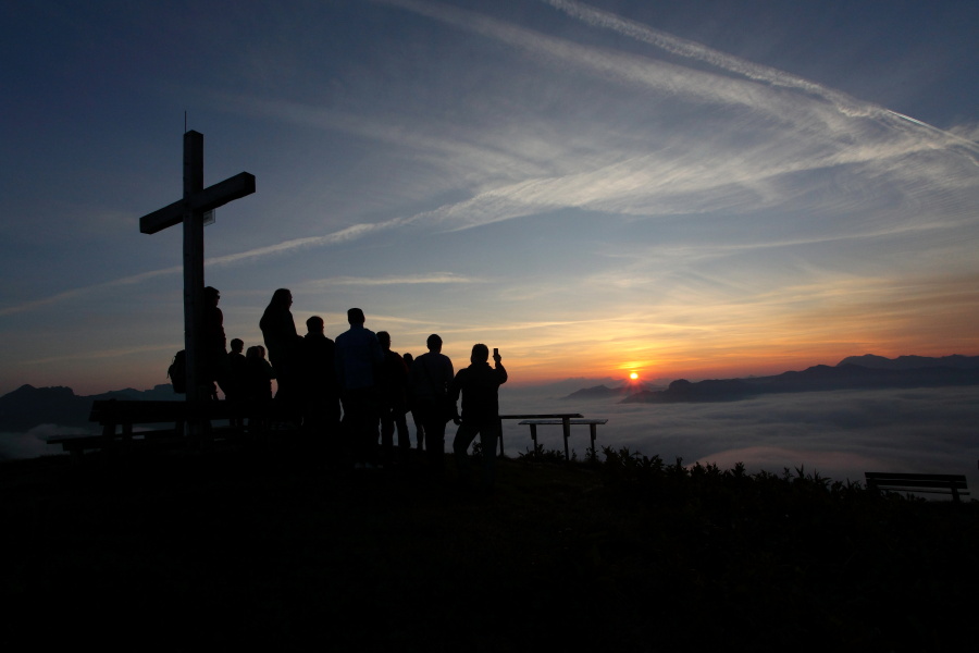 Endlich: Sonnenaufgang am Kreuzkogel