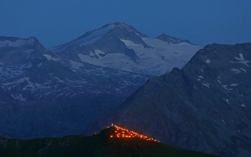 Sonnwendfeuer Kreuzeck