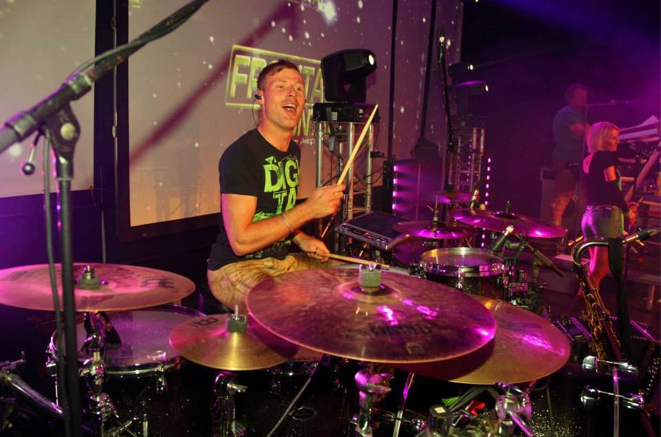 Partyband Frontal feierte mit uns eine tolle Party