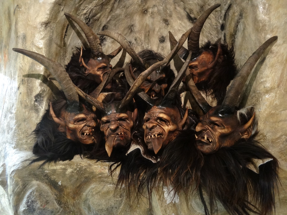 Krampusmasken der Mitterlingpass